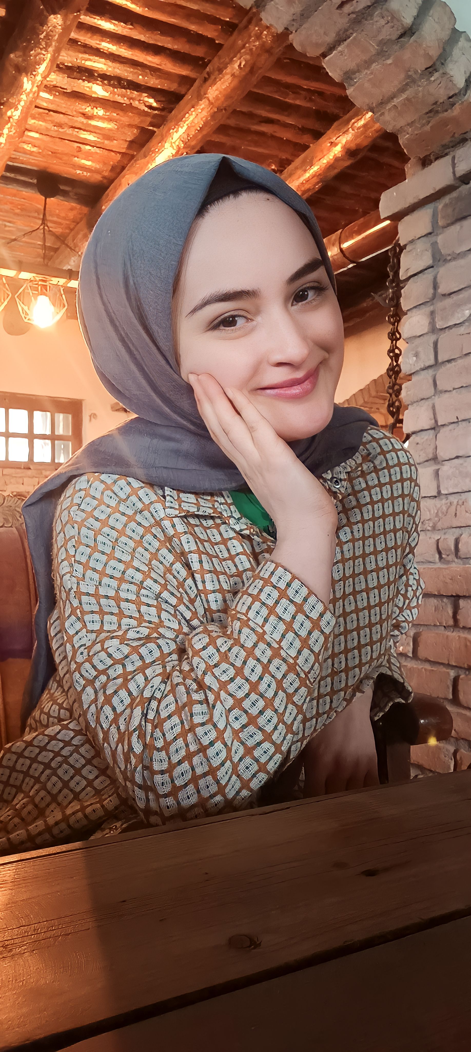 Kübra Kayacı 